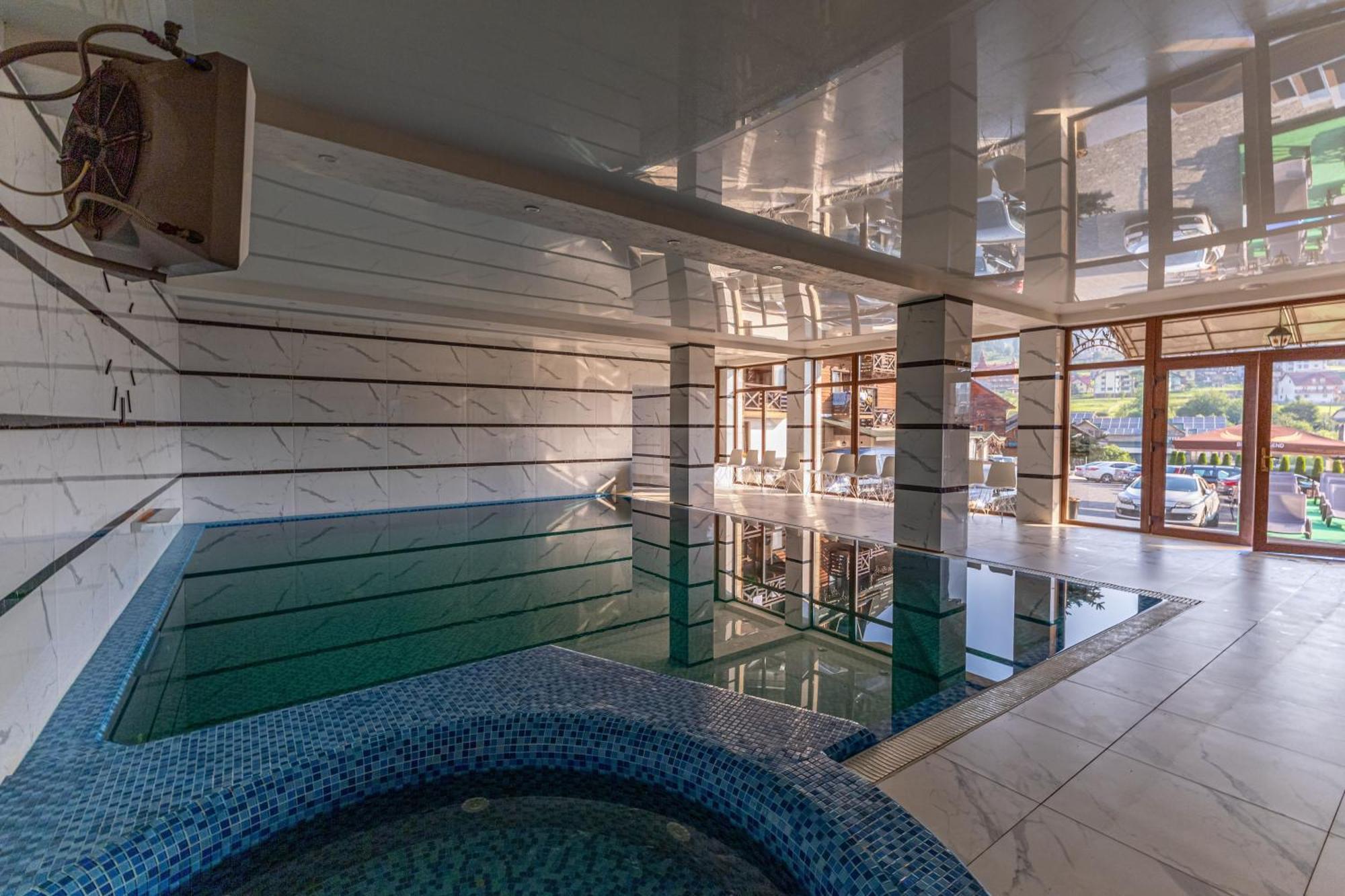 La Кrechunu Hotel Bukovel Luaran gambar