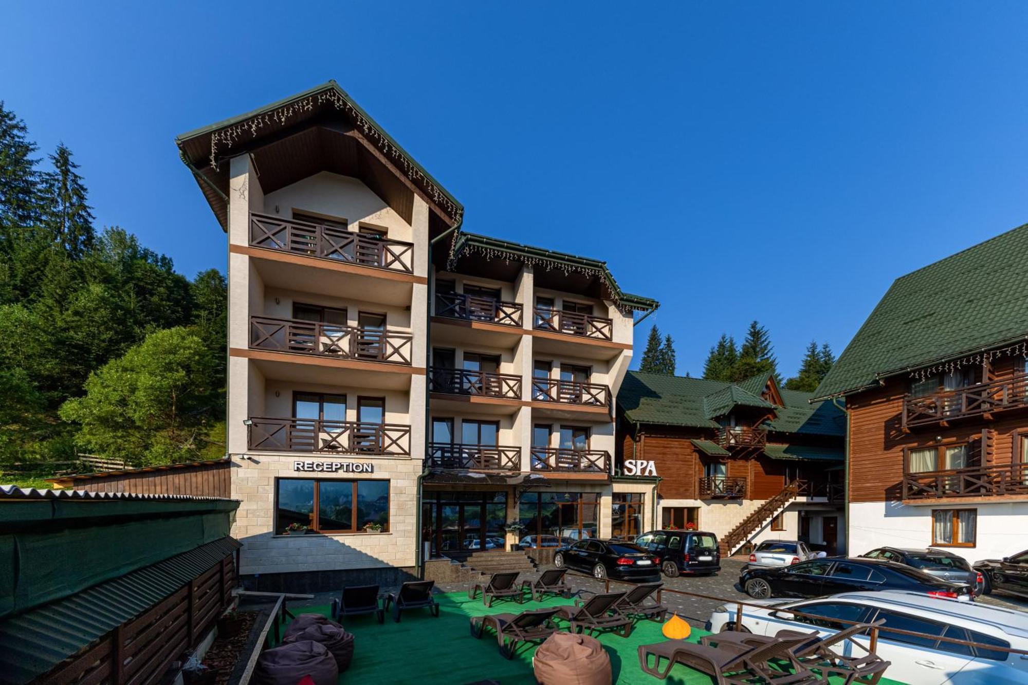 La Кrechunu Hotel Bukovel Luaran gambar